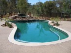 Raised Spa with large pool